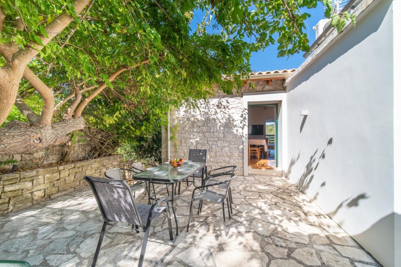Villa Adamantia Paxos Gaios Exteriör bild